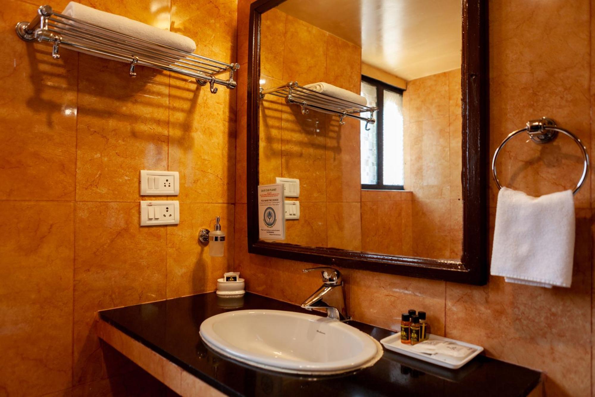 Hotel Olathang Паро Экстерьер фото