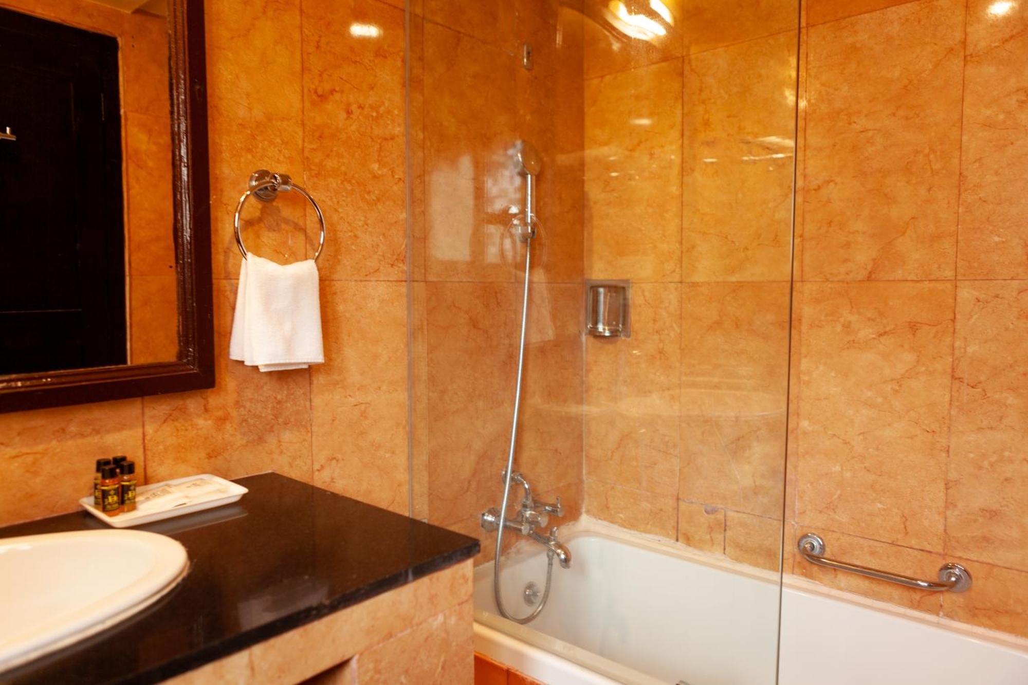 Hotel Olathang Паро Экстерьер фото